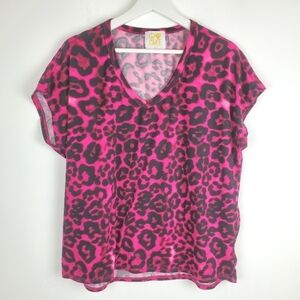 Peace Love Cake Small Pink Cheetah V-neck T-shirt Very Oversized